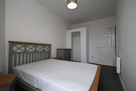 Flat Garland Place, Dundee - Photo 4