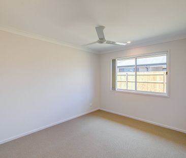 Brand-New Family Home in Park Lane Reserve! - Photo 2