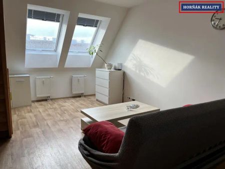 Pronájem bytu 3+kk 71 m - Fotografie 2
