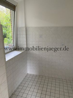 Bramfeld bei OTTO - Hochhaus im 1.OG - Neu renoviertes 1-Zimmer-Apartement mit Balkon - ab sofort - Foto 1