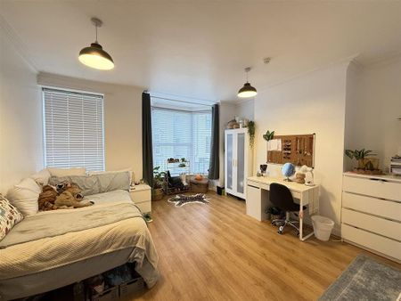 5 bedroom terraced house to rent - Photo 5