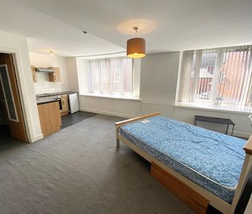 Studio to rent - Photo 6