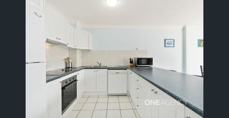 STYLISH COASTAL LIVING IN HUSKISSON - Photo 3