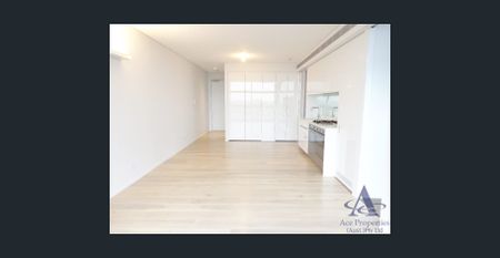 Unfurnished Two bedroom Apartment on Central Park - Photo 2