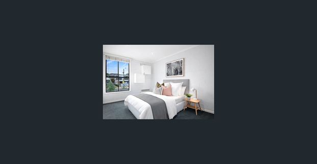 FABULOUS! CHARMING & BRIGHT BEAUTY IN ENVIABLE LOCATION! - Photo 1