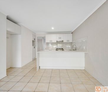 13/4 Redwood Avenue, Jerrabomberra NSW 2619 - Townhouse For Rent | ... - Photo 6