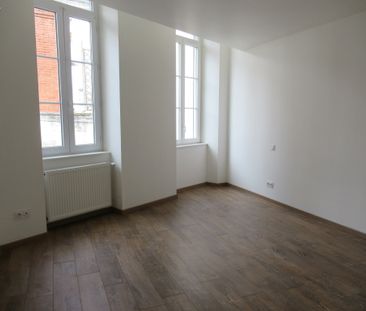 F4 DE 119 m² - impasse de la Cloche CHALON SUR SAONE. - Photo 2