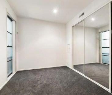 31 Tiuna Grove, Elwood. - Photo 3