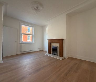 2 Bed Terraced House, Oxley St, LS9 - Photo 1