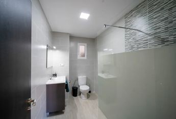 Calle Doctor Juan José Dominé, Valencia, Valencian Community 46011