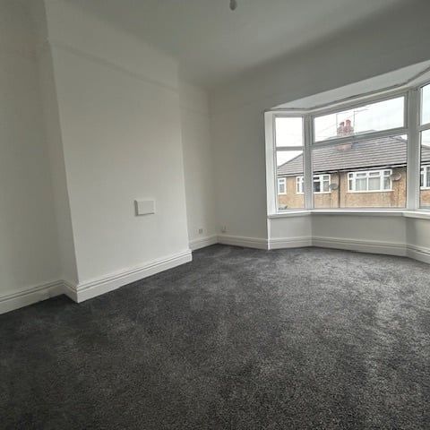 Trafalgar Drive, Wirral - Photo 1