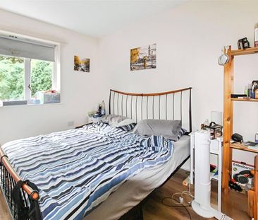 1 bedroom property to rent - Photo 6