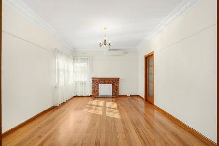 63 Leamington Street, Reservoir VIC 3073 - Photo 3