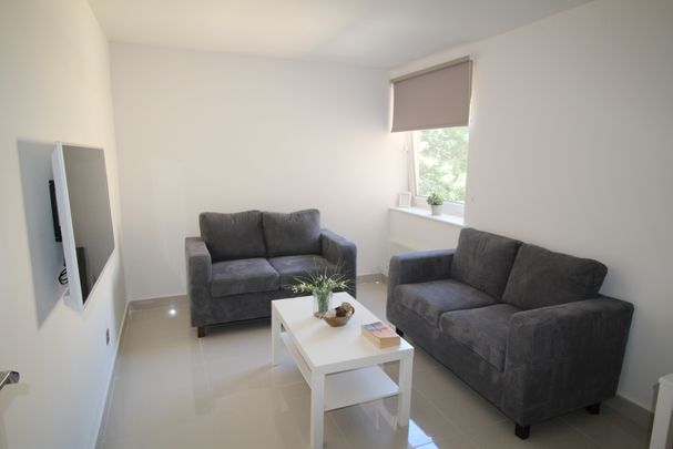 Flat 64, Samara Plaza, LS2 9DU, Leeds - Photo 1