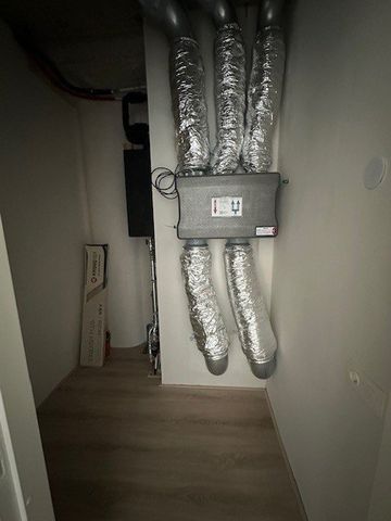 Burg. Rijnderslaan 296, 1185MC Amstelveen - Photo 2