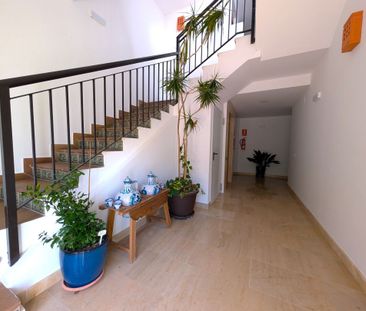 Piso de alquiler en Calle Cortijo de las Aguzaderas, 5, La Alcaidesa - Photo 2