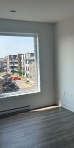 WOW**Baisse de prix **GRAND 4 1/2 ALOUER LIBRE IMMÉDIATEMENT INCLUS 5 ÉLECTRO - Photo 4