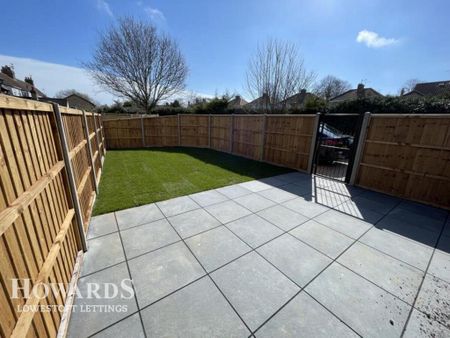 3 bedroom maisonette to rent - Photo 5