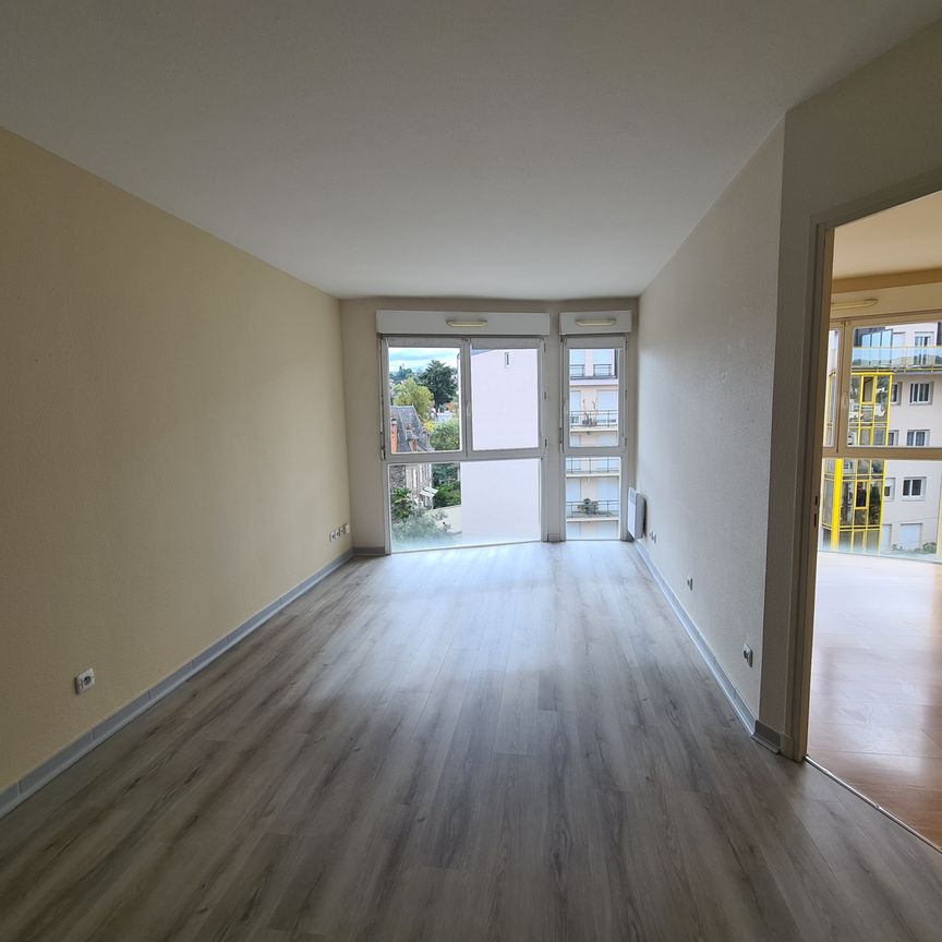 Location Appartement 2 pièces 35m² BRIVE LA GAILLARDE 19100 - Photo 1