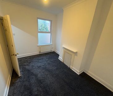 3 Bed Terraced House, Widdrington Road, CV1 - Photo 2