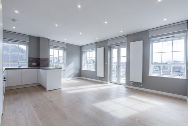 2 bedroom flat to rent - Photo 1