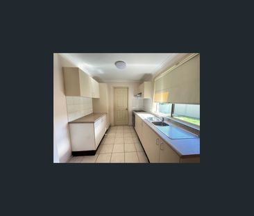 GREAT LOCATION! - Photo 1