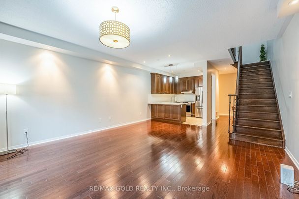 For Lease - 5195 Angel Stone Drive, Mississauga, Ontario - Photo 1