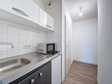 Location Appartement 1 pièce 25m² - Photo 5