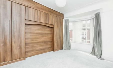 3 Bed Terraced House, Elmsdale Road, L18 - Photo 5
