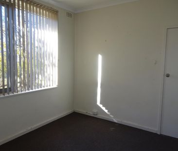 151 Limestone Avenue, Braddon ACT 2612 - House For Rent | Domain - Photo 3