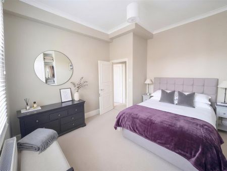 2 bedroom apartment to rent - Photo 4