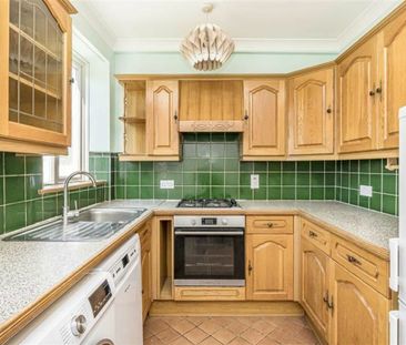Hengist Road - Photo 2
