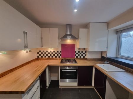 Stockwell Green, Cinderford - Photo 3