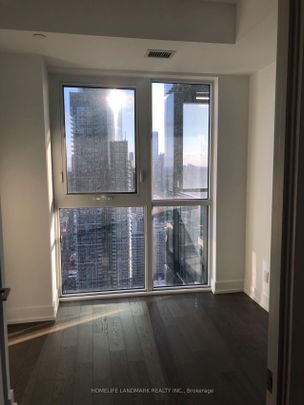For Lease - 7 Grenville Street Unit# 4611, Toronto, Ontario - Photo 1