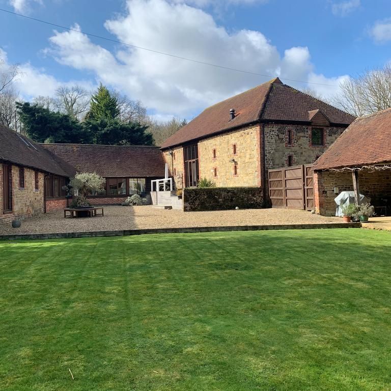 4 bedroom detached house to rent - Photo 1