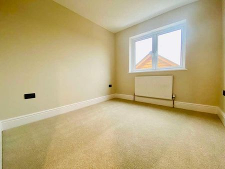 Hampton Mews, Havenstreet, Isle Of Wight, PO33 - Photo 5