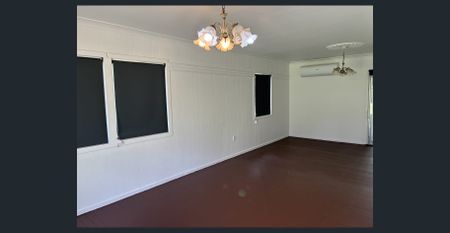 Set on over 2 acres, minutes to shops. - Photo 4