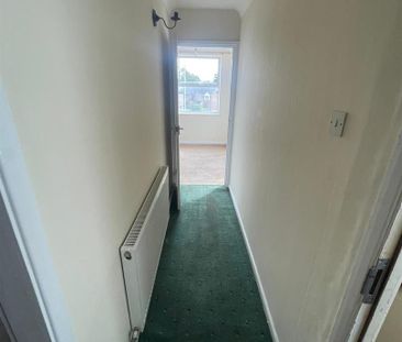 1 Bedroom Flat / Apartment to let - Photo 5