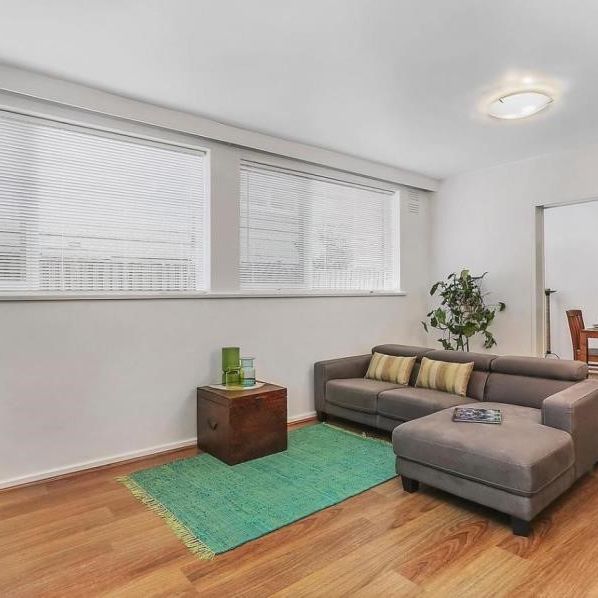 1 / 102 Westbury St, St Kilda East - Photo 1