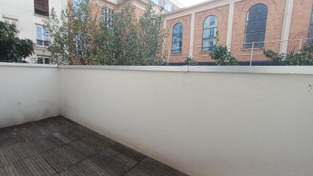 location Appartement T3 DE 70m² À PARIS 12 - Photo 3