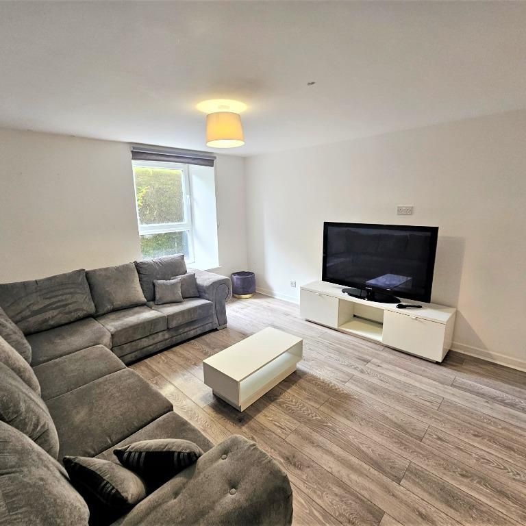 5 bedroom maisonette to rent - Photo 1