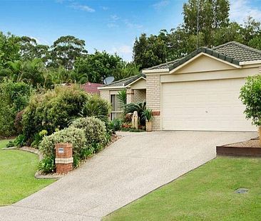 Family home in central location - Photo 1