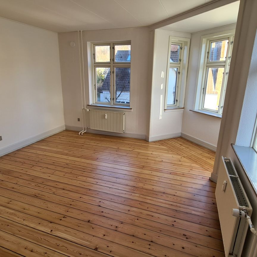 Vardevej 21, 1.tv. - Foto 1