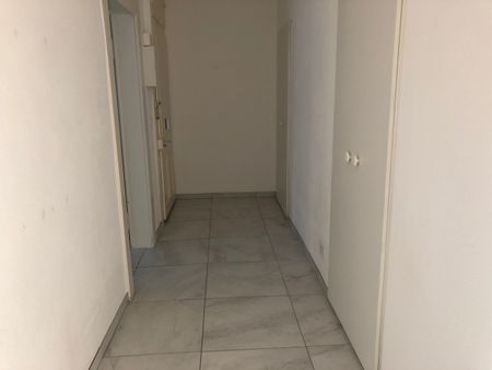 A louer, 2.5 pièces, Temple-Allemand 101, La Chaux-de-Fonds - Photo 2