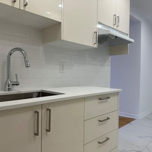 MELATTI LOUER "PETIT PARADIS": 3 ½ Appartement à LaSalle, QC - Photo 2