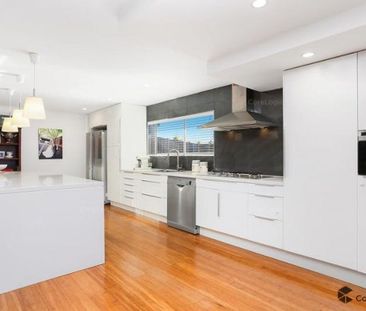 Exceptional Family Home - Photo 6