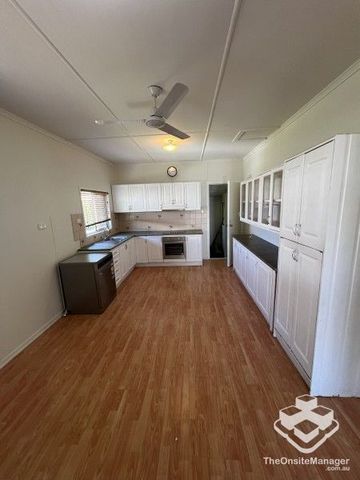 Homely 3 Bed Cottage with Big Yard in ideal Ipswich location. - Photo 4