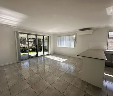 Large Family Home in Great Pimpama Location! - Photo 2