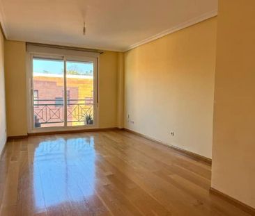 Piso de alquiler en Travesía de Ramón y Cajal, Zona Norte - Photo 1