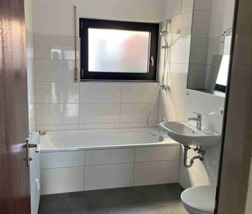 neu renovierte 2-Zimmer-Wohnung mit Balkon in Karlsruhe-Durlach - Foto 1